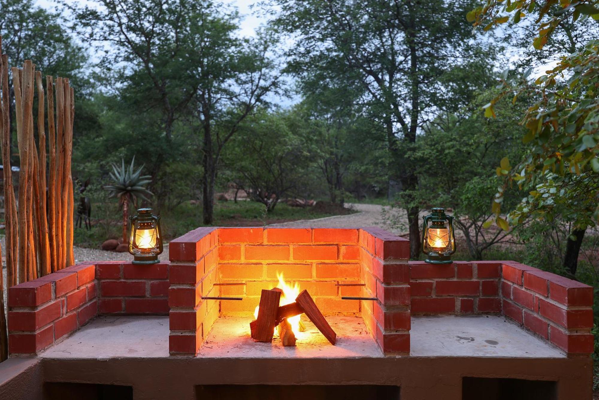 Grace Of Africa, Couples 5 Star Nature Lodge Marloth Park Extérieur photo